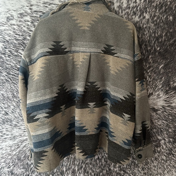 Like new Aztec jacket - Picture 2 of 3